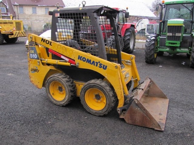 KOMATSU SK 510 pompa wody